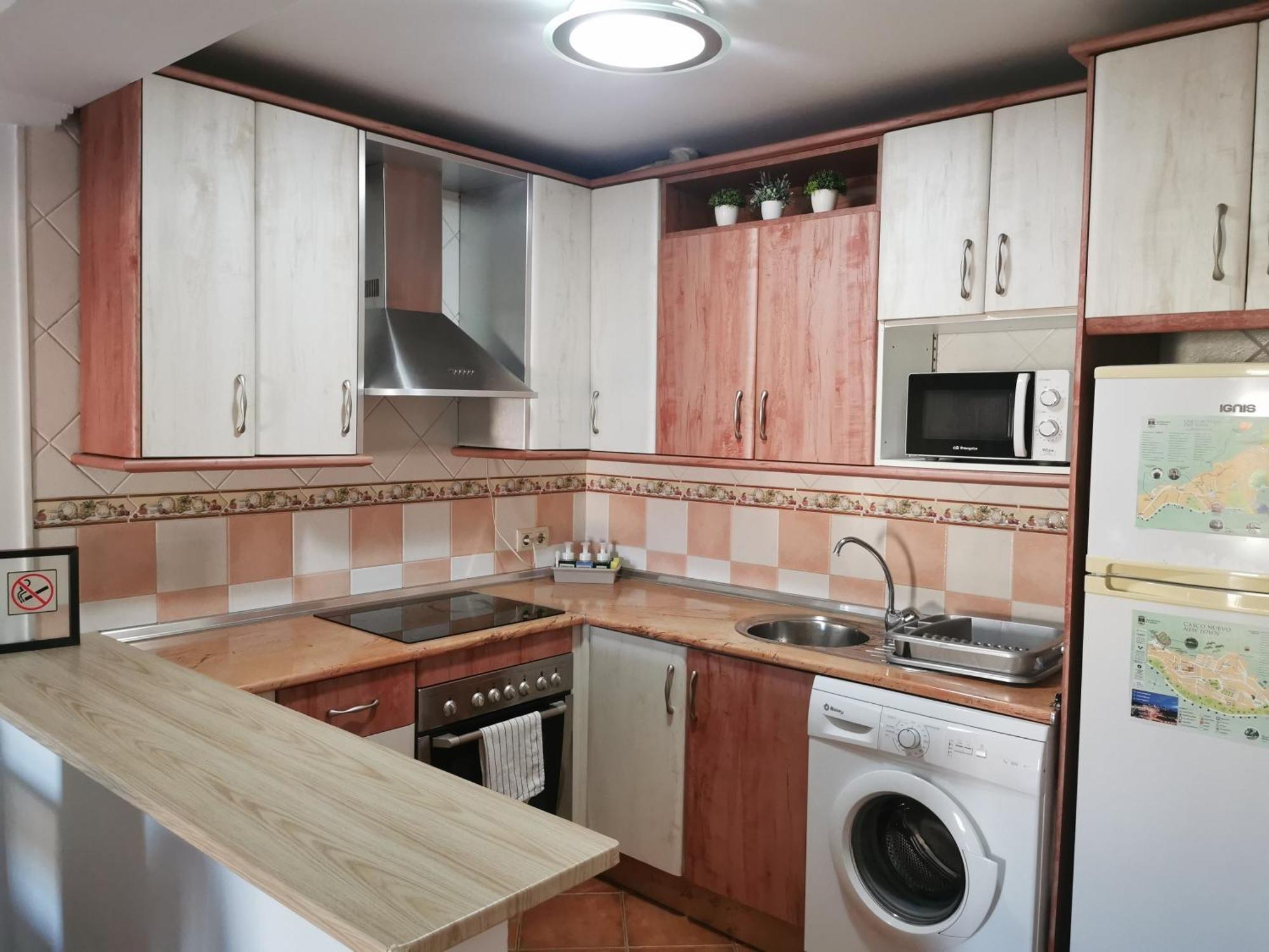 Maria Platero Apartment: With Panoramic Old Town And Mediterranean Views Frigiliana
