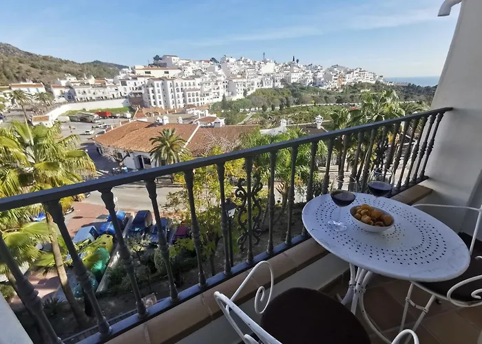 Apartamento Maria Platero Centrico Y Con Las Mejores Vistas Del Casco Antiguo La Montana Y El Mar Mediterraneo